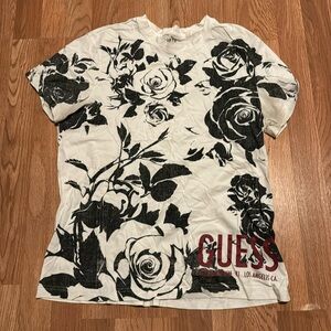 Guess Tshirt